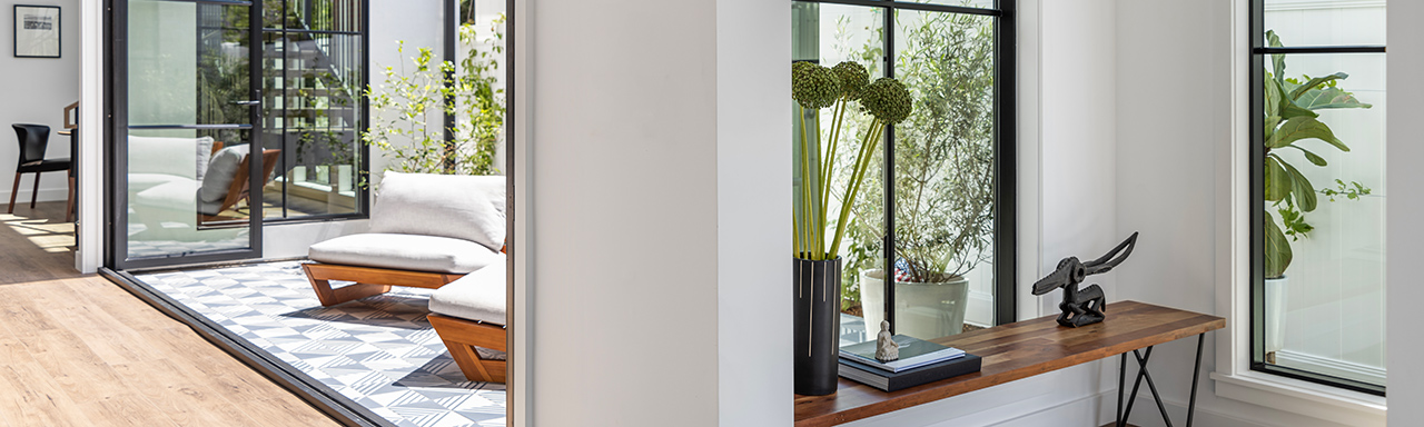 23rd Street · Manhattan Beach · California Farmhouse Inspired · Modern · New Home LMD Architecture Studio, Manhattan Beach, CA<br />
photo: Manolo Langis